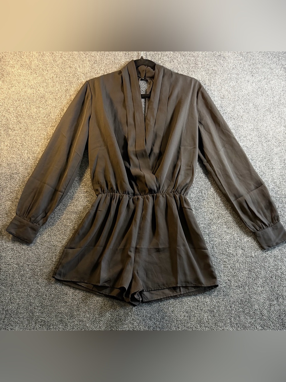 New Superdown Kaycie Drape Deep V Neck Black Long Sleeve Romper Size Small Nwt